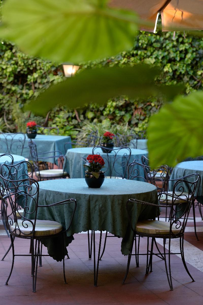 Hotel Giulio Cesare Rome Exterior photo